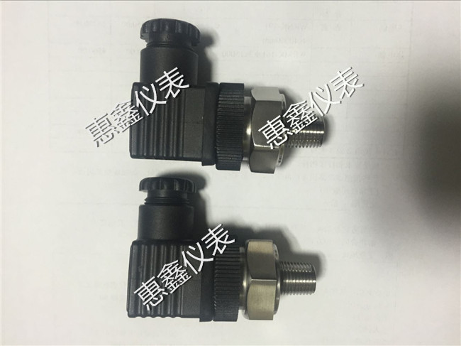 С��һ�w�ض�׃����